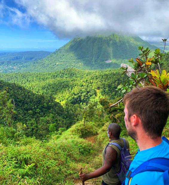 hiking_dominica